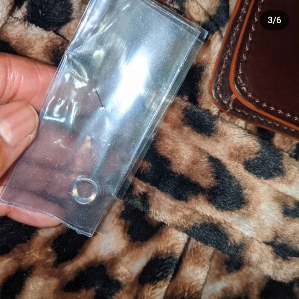 DOONEY & BOURKE lock bag (vintage) - Picture 4 of 6